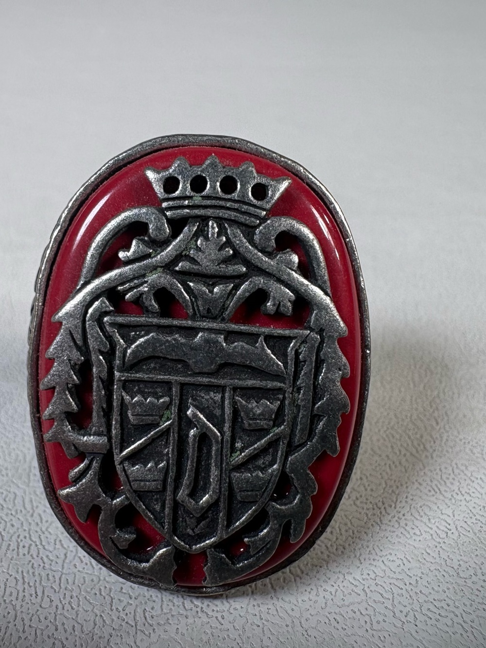 Crest Ring Of Dracula. 2010 Universal Studios Brand prop ring
